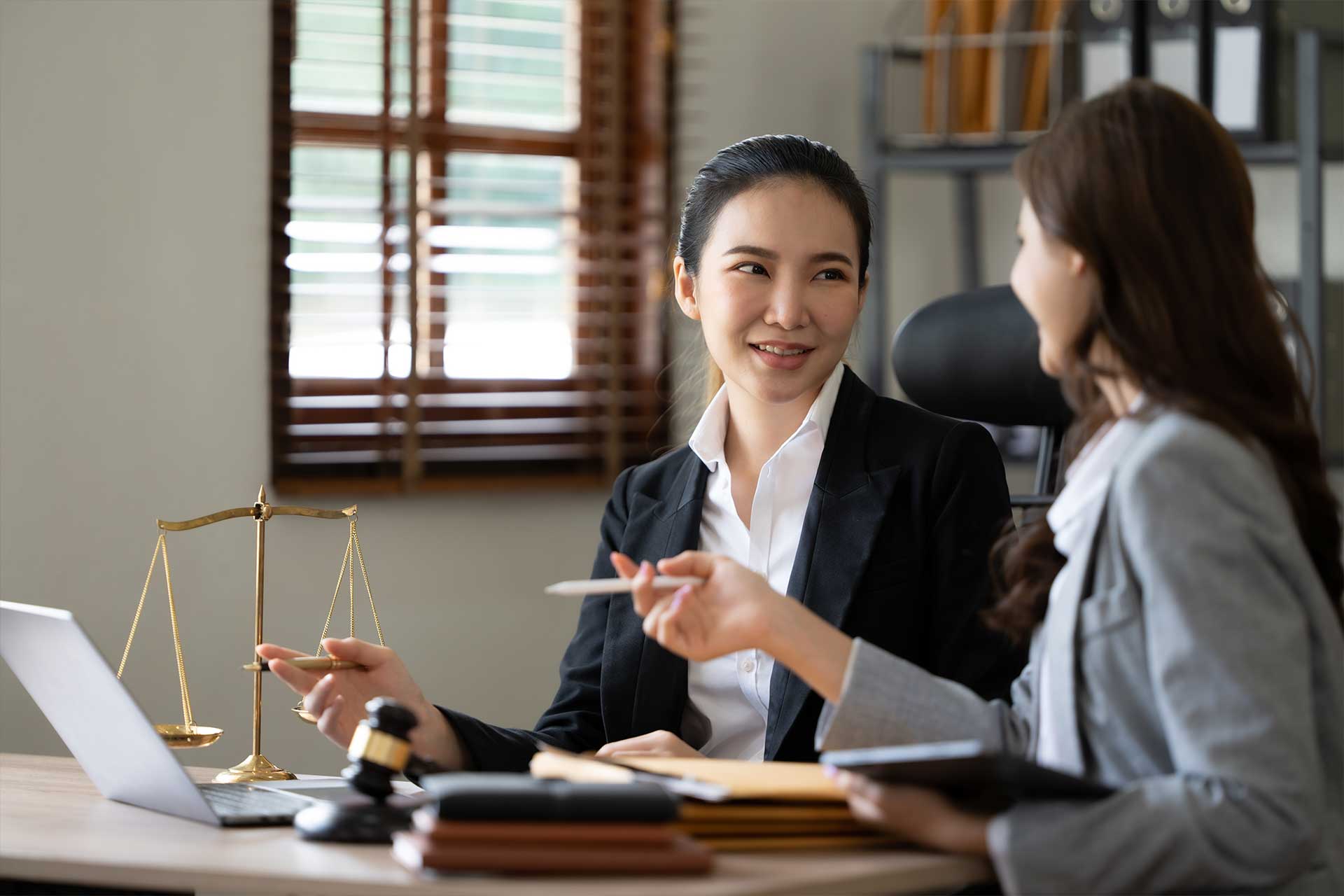 Corporate Compliance Strategies & Cross-Sector Commercial Contract Risk Mitigation in Indonesia
